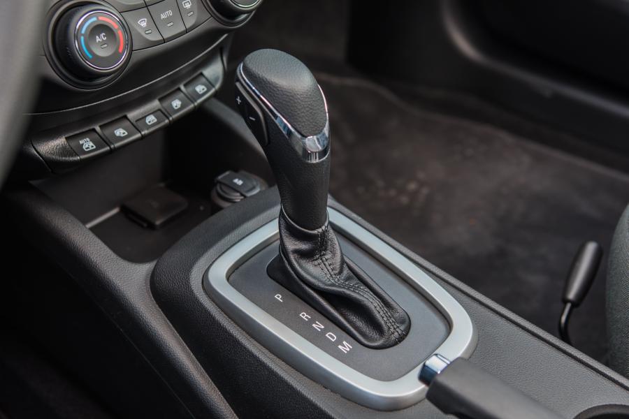 Детали интерьера Chevrolet Aveo 2018 года  (MX) (фото 5 из 11)